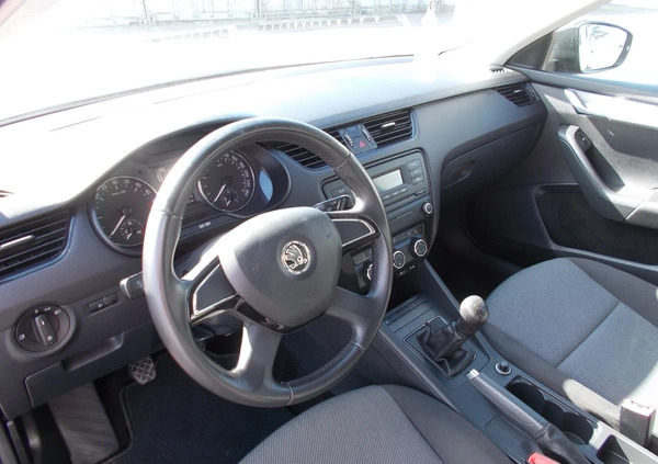 Skoda Octavia cena 32900 przebieg: 204636, rok produkcji 2013 z Syców małe 232